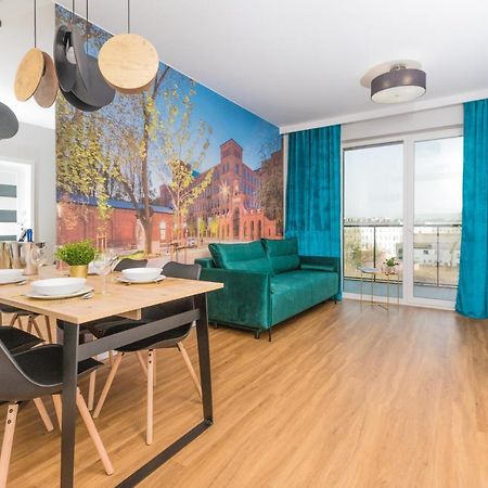 Royal Manu Apartment Netflix วูดช์ ภายนอก รูปภาพ