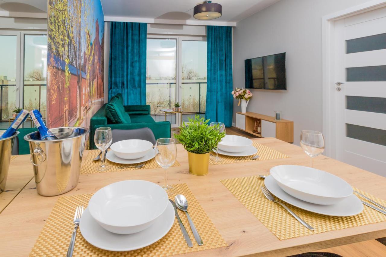 Royal Manu Apartment Netflix วูดช์ ภายนอก รูปภาพ